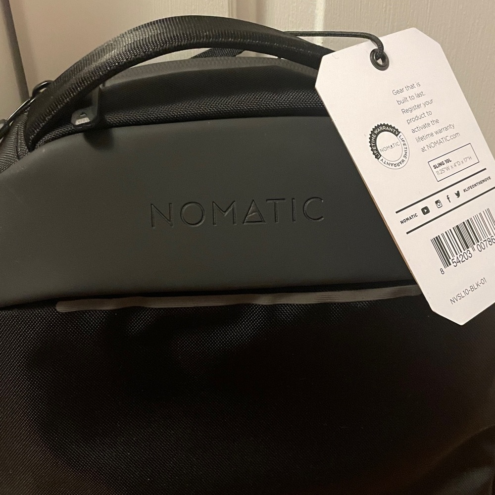 Nomatic Navigator 10L Sling NWT